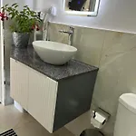 Oda ve Kahvaltı Alesio
