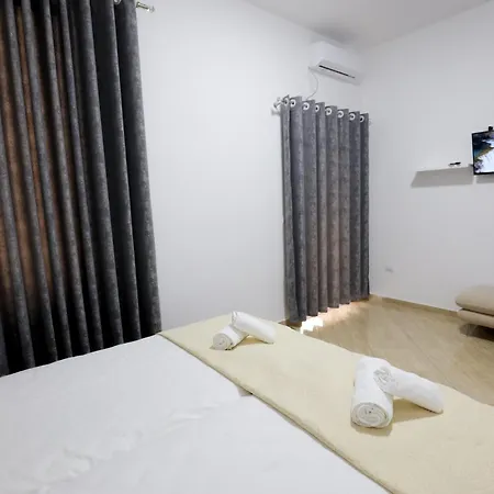 Alesio Bed and Breakfast Κρούγια