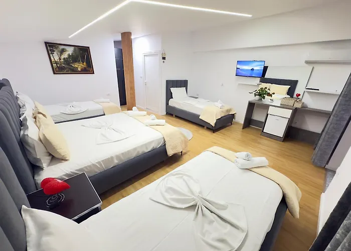 فندق مبيت وإفطار Alesio 4*